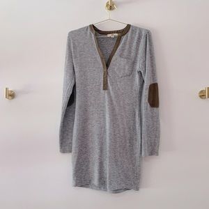 Gray wool dress with suede arm patch